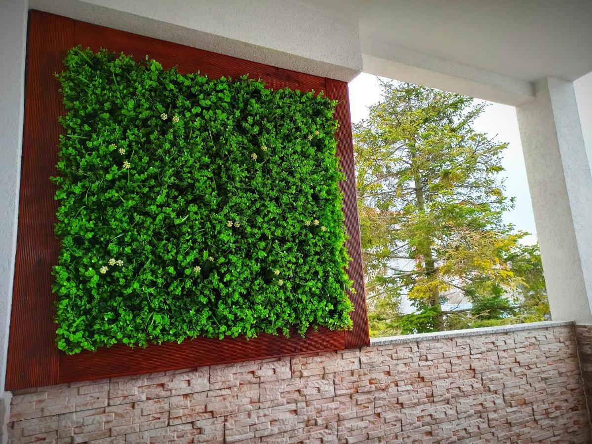 Apartman Aurelius - Private Parking Osijek Exterior foto